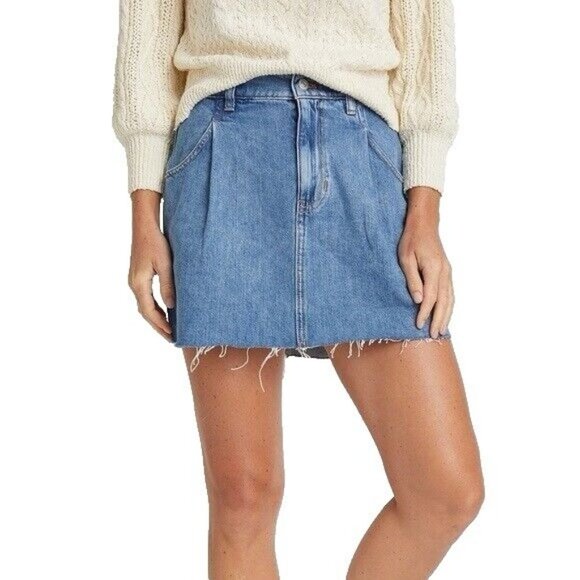 We The‎ Free Cosmico Flirt Raw Hem Denim Mini Skirt Size 30 Festival Beach Boho - Picture 1 of 8